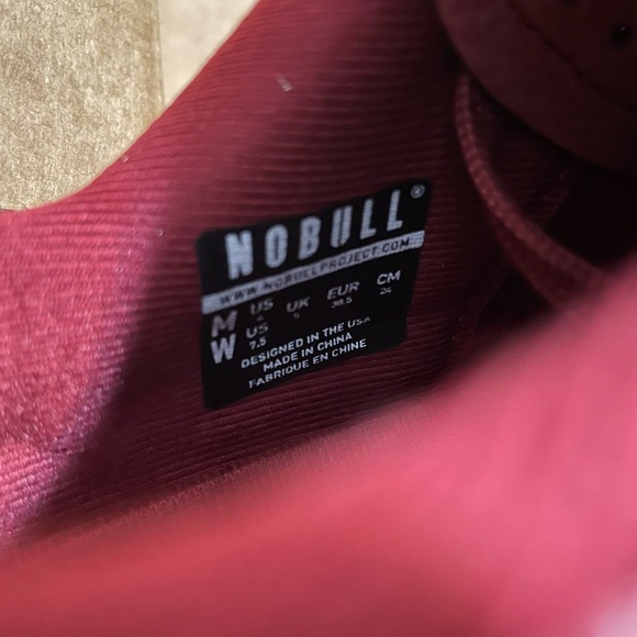NOBULL Cabernet Superfabric Trainer new without box - Picture 4 of 8